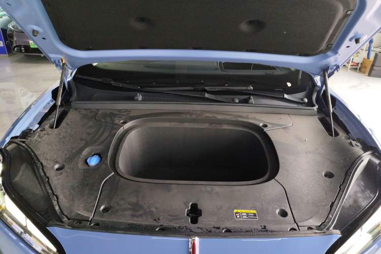 Used Hongqi Tiangong 06 2025 660 4x4 Smart Selection Edition Engine Bay