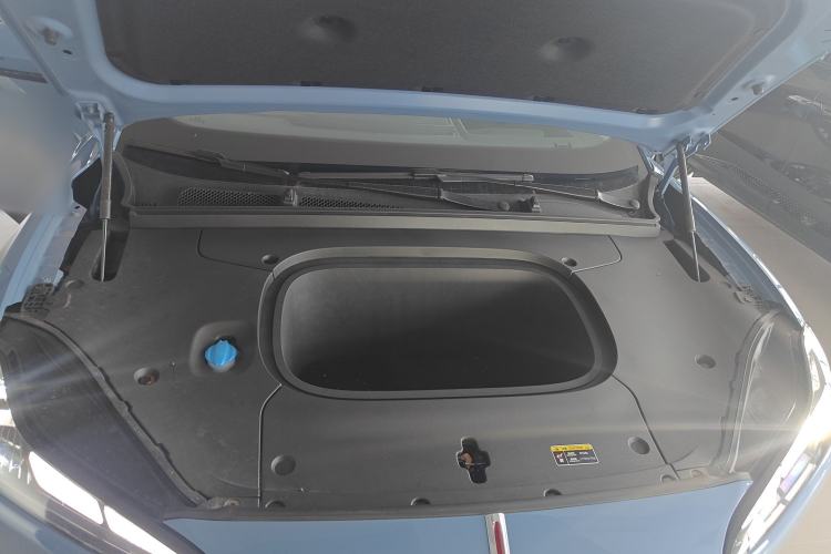 Used Hongqi Tiangong 06 2025 660 4x4 Smart Selection Edition Engine Bay
