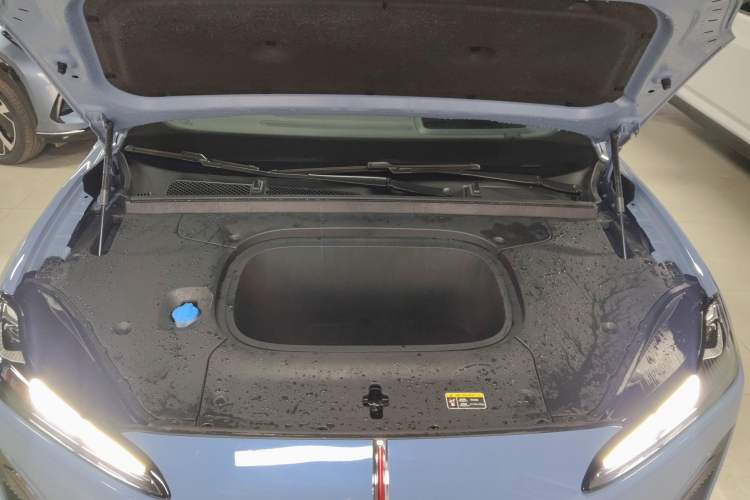 Used Hongqi Tiangong 06 2025 660 4x4 Smart Selection Edition Engine Bay
