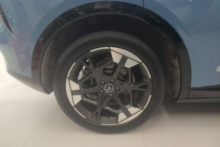 Used Hongqi Tiangong 06 2025 660 4x4 Smart Selection Edition Exterior 8