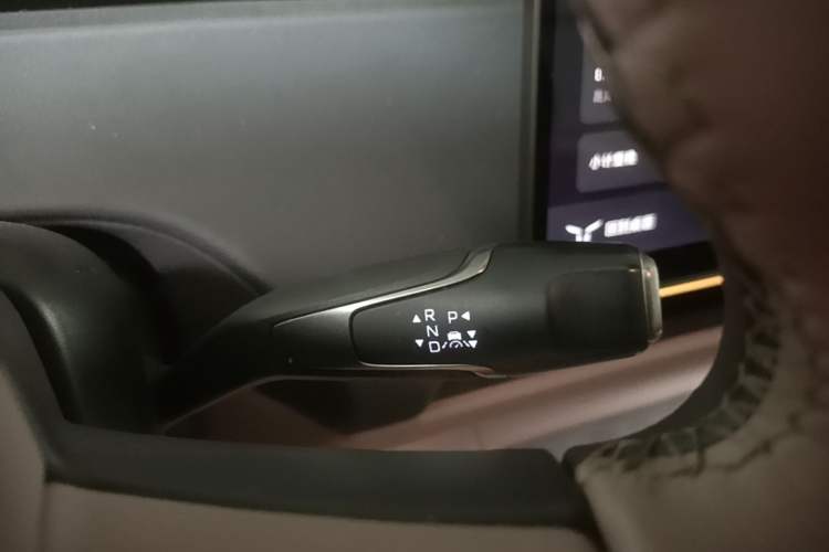 Used Hongqi Tiangong 06 2025 660 4x4 Smart Selection Edition Gear Lever