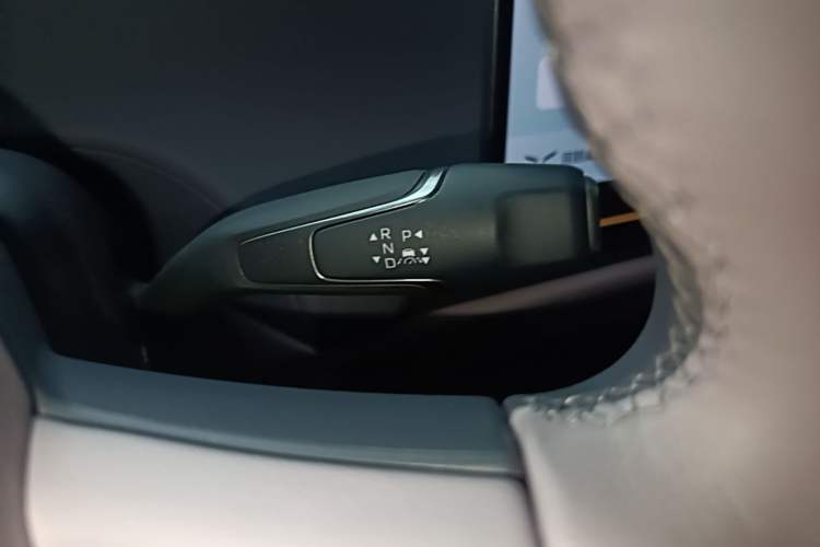 Used Hongqi Tiangong 06 2025 660 4x4 Smart Selection Edition Gear Lever