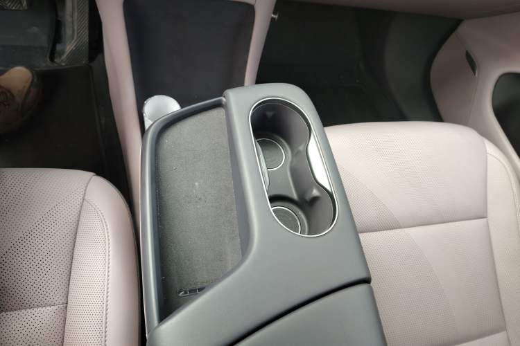 Used Hongqi Tiangong 06 2025 660 4x4 Smart Selection Edition Gear Lever