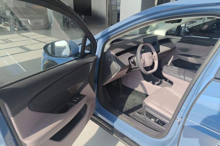 Used Hongqi Tiangong 06 2025 660 4x4 Smart Selection Edition Interior 3