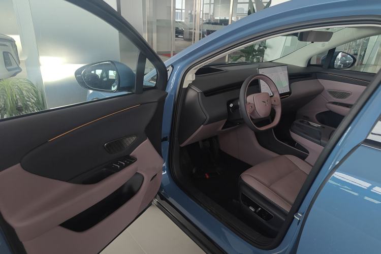 Used Hongqi Tiangong 06 2025 660 4x4 Smart Selection Edition Interior 3