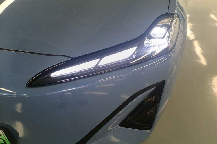 Used Hongqi Tiangong 06 2025 660 4x4 Smart Selection Edition Left Front Headlight