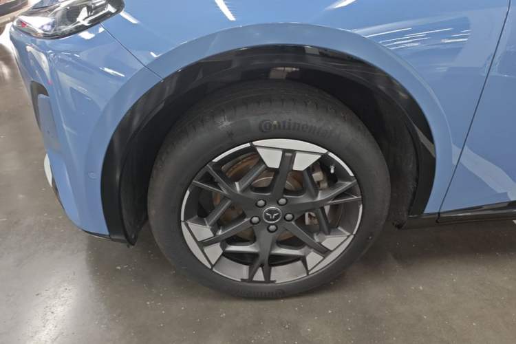 Used Hongqi Tiangong 06 2025 660 4x4 Smart Selection Edition Left Front Wheel Hub