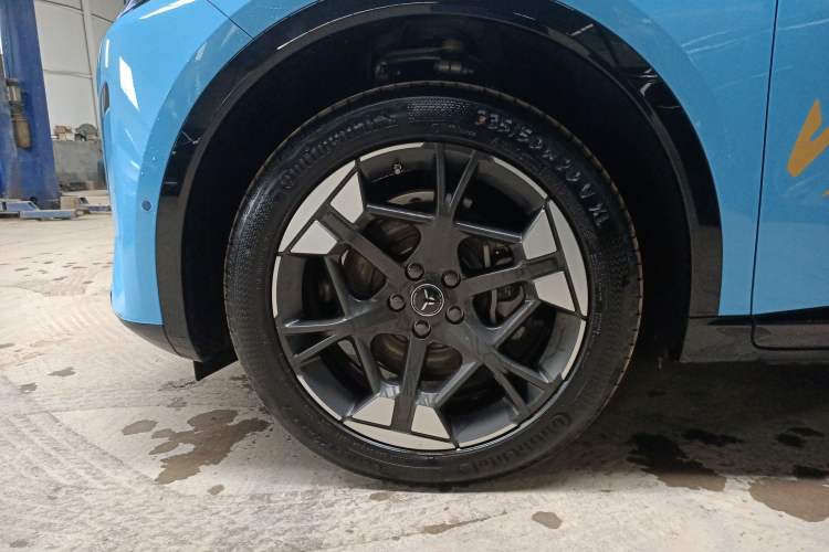 Used Hongqi Tiangong 06 2025 660 4x4 Smart Selection Edition Left Front Wheel Hub