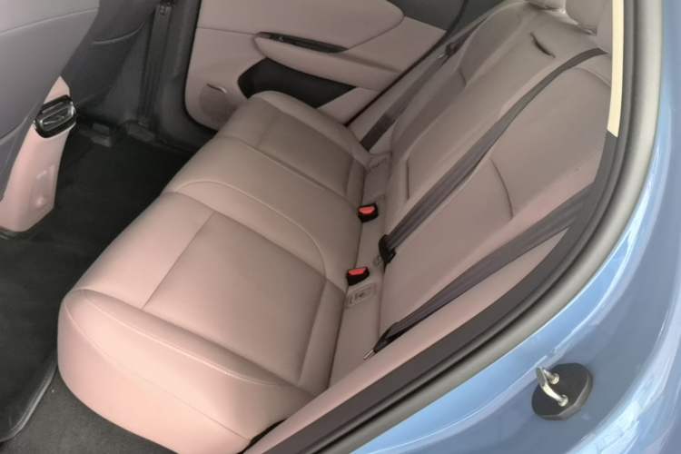 Used Hongqi Tiangong 06 2025 660 4x4 Smart Selection Edition Left Rear Seat