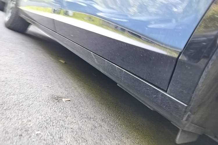 Used Hongqi Tiangong 06 2025 660 4x4 Smart Selection Edition Left Side Sill