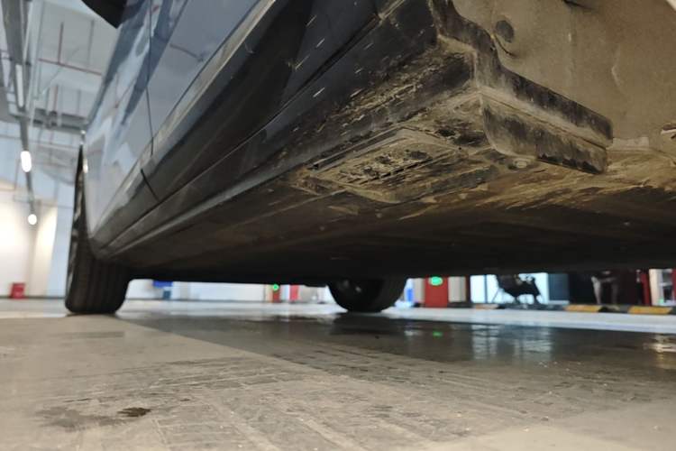Used Hongqi Tiangong 06 2025 660 4x4 Smart Selection Edition Left Side Sill