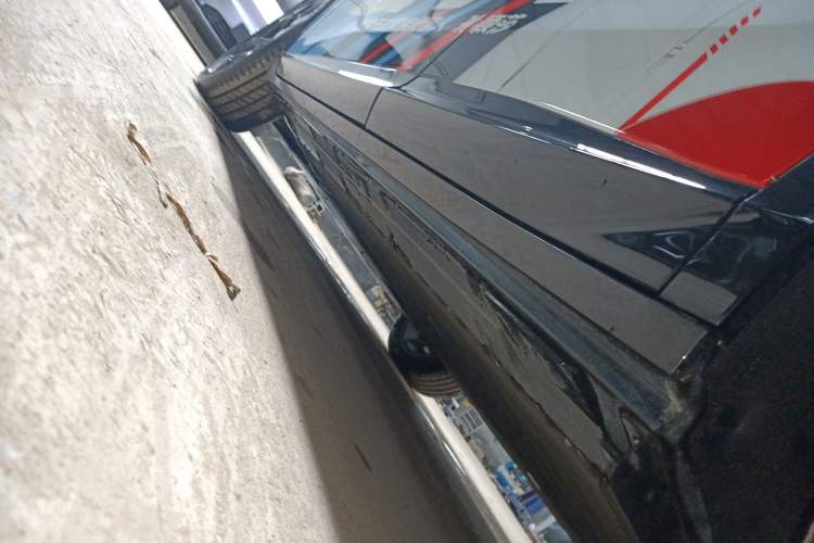 Used Hongqi Tiangong 06 2025 660 4x4 Smart Selection Edition Left Side Sill