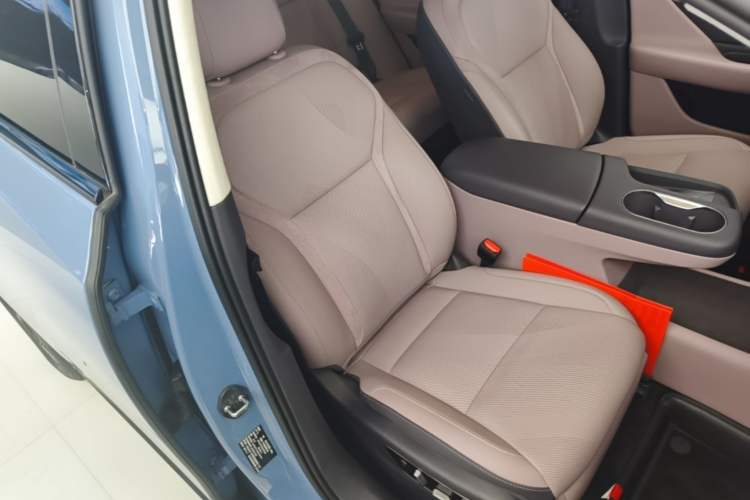 Used Hongqi Tiangong 06 2025 660 4x4 Smart Selection Edition Right Front Seat