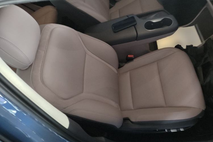 Used Hongqi Tiangong 06 2025 660 4x4 Smart Selection Edition Right Front Seat