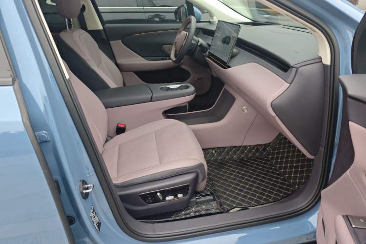 Used Hongqi Tiangong 06 2025 660 4x4 Smart Selection Edition Right Front Seat