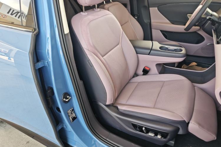 Used Hongqi Tiangong 06 2025 660 4x4 Smart Selection Edition Right Front Seat
