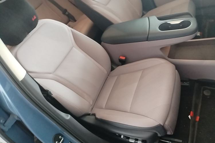 Used Hongqi Tiangong 06 2025 660 4x4 Smart Selection Edition Right Front Seat