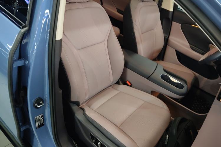 Used Hongqi Tiangong 06 2025 660 4x4 Smart Selection Edition Right Front Seat