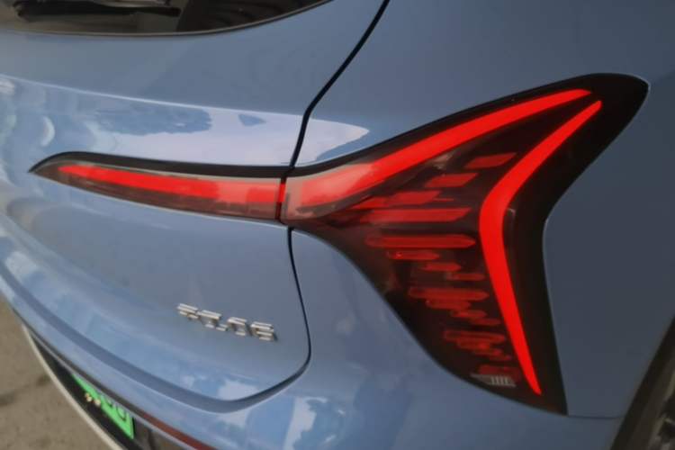 Used Hongqi Tiangong 06 2025 660 4x4 Smart Selection Edition Right Rear Taillight