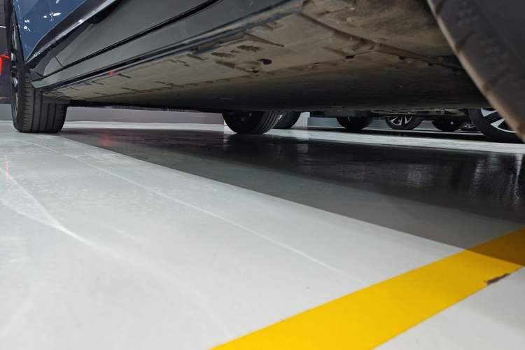 Used Hongqi Tiangong 06 2025 660 4x4 Smart Selection Edition Right Side Sill