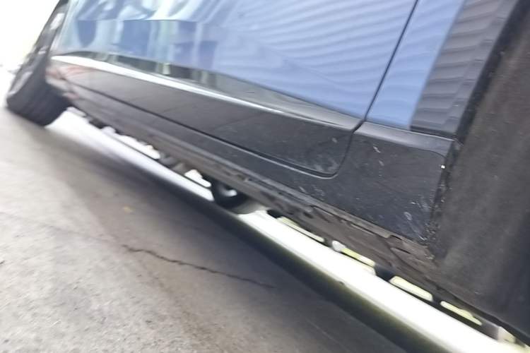 Used Hongqi Tiangong 06 2025 660 4x4 Smart Selection Edition Right Side Sill