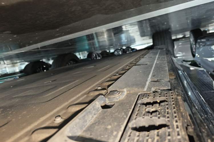Used Hongqi Tiangong 06 2025 660 4x4 Smart Selection Edition Right Side Sill