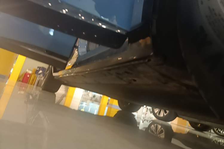 Used Hongqi Tiangong 06 2025 660 4x4 Smart Selection Edition Right Side Sill