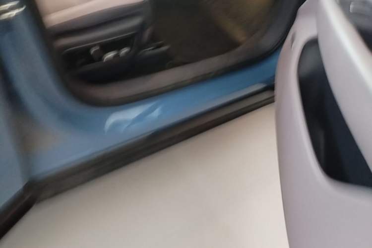 Used Hongqi Tiangong 06 2025 660 4x4 Smart Selection Edition Right Side Sill