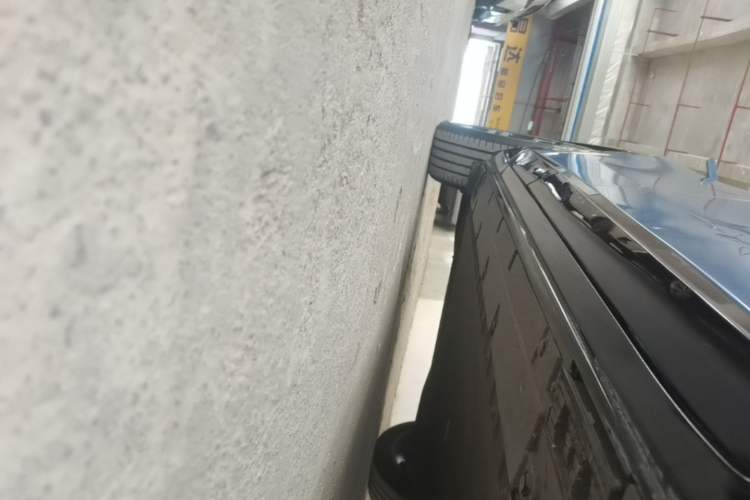 Used Hongqi Tiangong 06 2025 660 4x4 Smart Selection Edition Right Side Sill