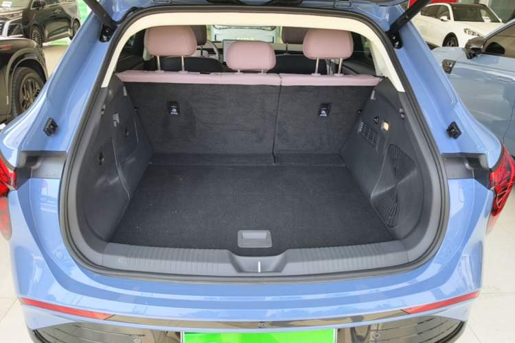 Used Hongqi Tiangong 06 2025 660 4x4 Smart Selection Edition Trunk