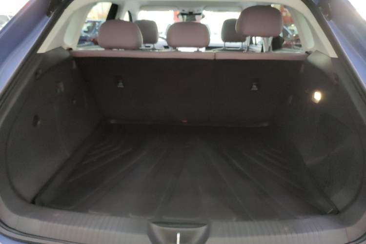 Used Hongqi Tiangong 06 2025 660 Four-Wheel Drive Version Trunk