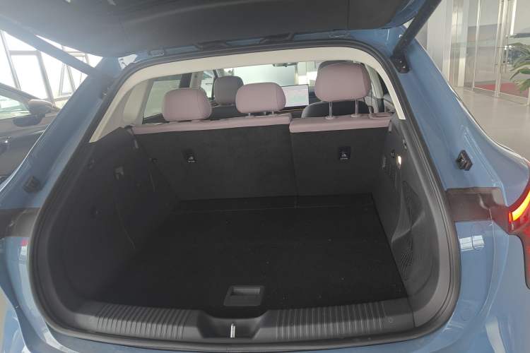 Used Hongqi Tiangong 06 2025 660 4x4 Smart Selection Edition Trunk