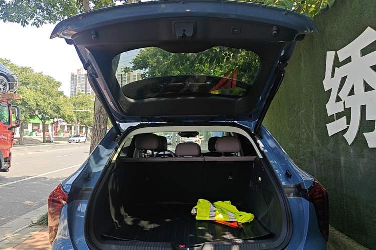 Used Hongqi Tiangong 06 2025 660 4x4 Smart Selection Edition Trunk