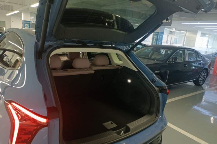 Used Hongqi Tiangong 06 2025 660 4x4 Smart Selection Edition Trunk