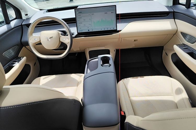 Used Hongqi Tiangong 06 2025 520 Smart Selection Edition Center Console