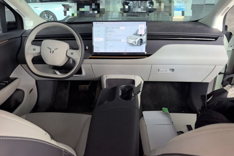 Used Hongqi Tiangong 06 2025 520 Smart Selection Edition Center Console