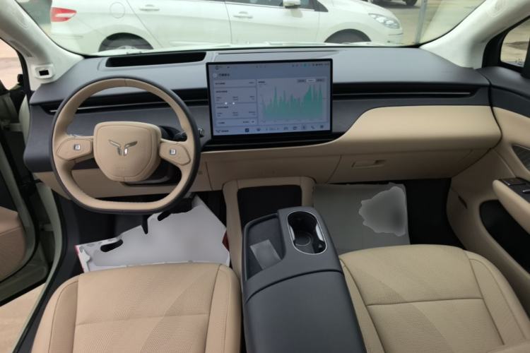 Used Hongqi Tiangong 06 2025 520 Smart Selection Edition Center Console