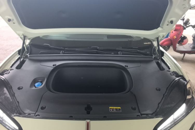 Used Hongqi Tiangong 06 2025 520 Smart Selection Edition Engine Bay