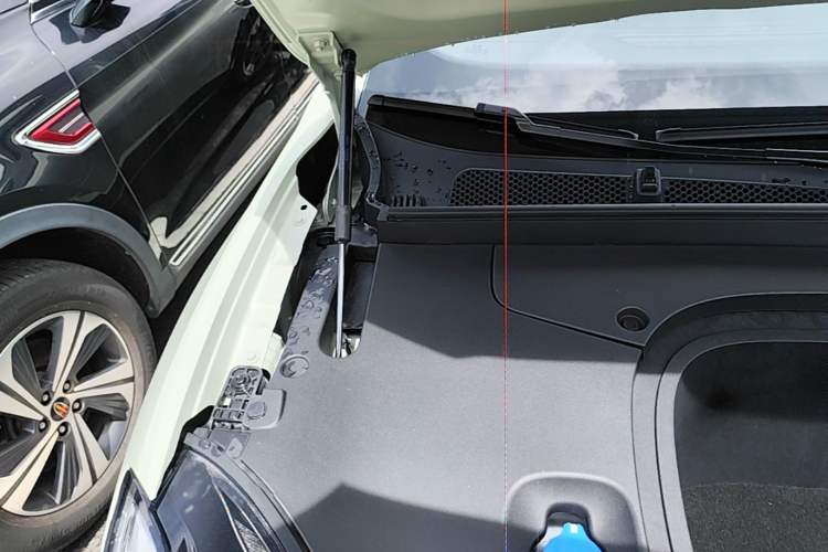 Used Hongqi Tiangong 06 2025 520 Smart Selection Edition Engine Bay Right