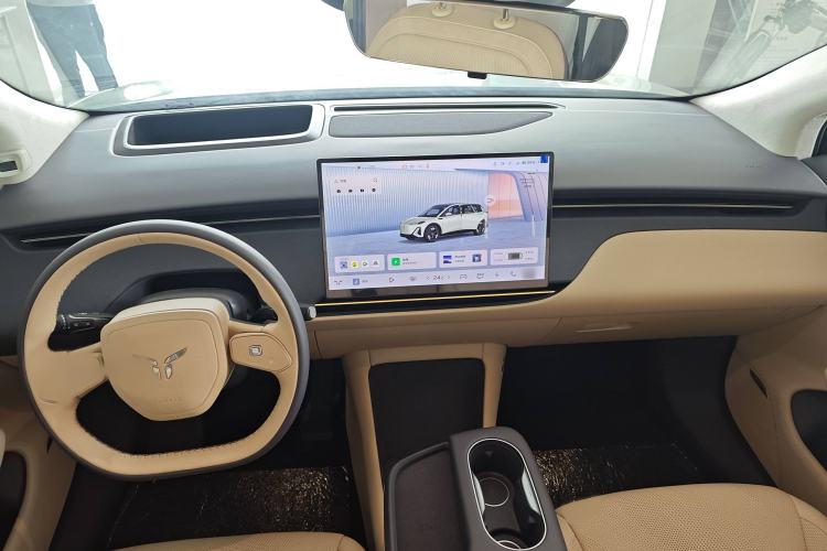 Used Hongqi Tiangong 06 2025 520 Smart Selection Edition Interior 1