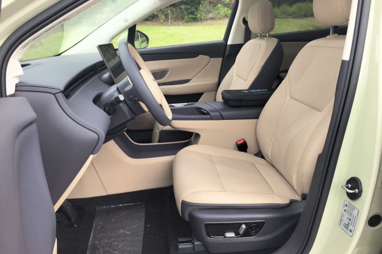 Used Hongqi Tiangong 06 2025 520 Smart Selection Edition Left Front Seat