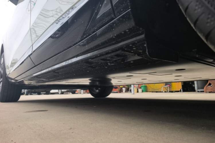 Used Hongqi Tiangong 06 2025 520 Smart Selection Edition Left Side Sill