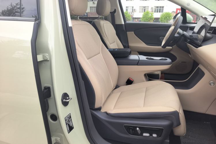 Used Hongqi Tiangong 06 2025 520 Smart Selection Edition Right Front Seat