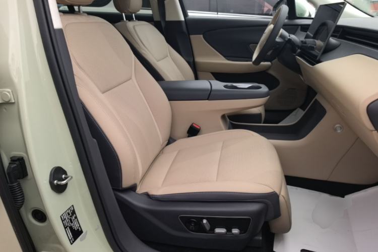 Used Hongqi Tiangong 06 2025 520 Smart Selection Edition Right Front Seat
