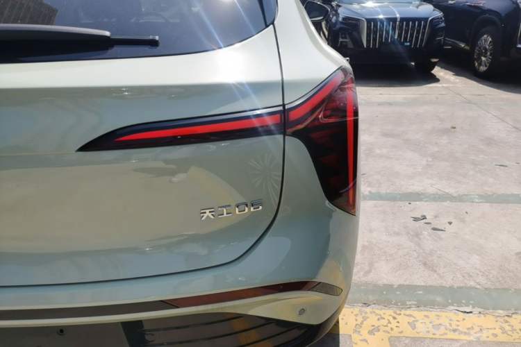 Used Hongqi Tiangong 06 2025 520 Smart Selection Edition Right Rear Taillight
