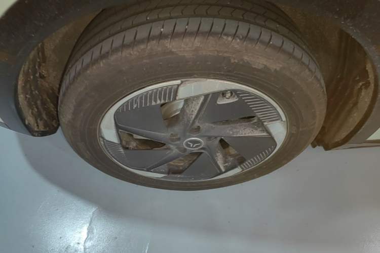 Used Hongqi Tiangong 06 2025 520 Smart Selection Edition Right Rear Wheel Hub