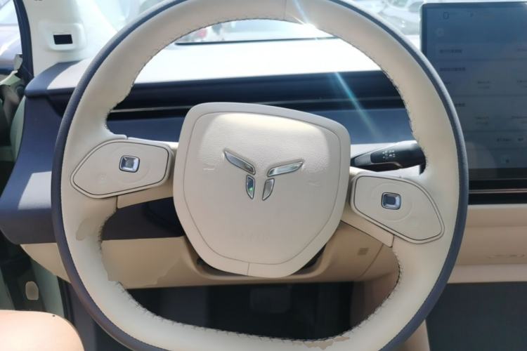Used Hongqi Tiangong 06 2025 520 Smart Selection Edition Steering Wheel