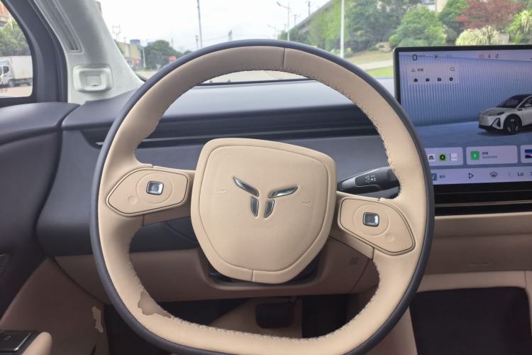 Used Hongqi Tiangong 06 2025 520 Smart Selection Edition Steering Wheel