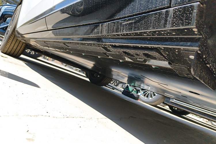 Used Hongqi Tiangong 06 2025 520 Left Side Sill