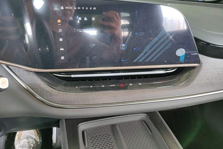 Used Hongqi Tiangong 08  Audio And AC Panel
